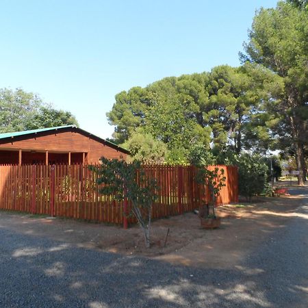 A Cherry Lane Self Catering And B&B Bloemfontein Exteriér fotografie